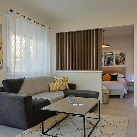 Zeta-garden Oasis & Private Parking By Optimum Link *