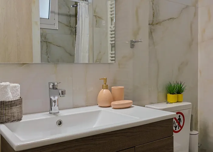 Apartment Zeta-garden Oasis & Private Parking By Optimum Link *
