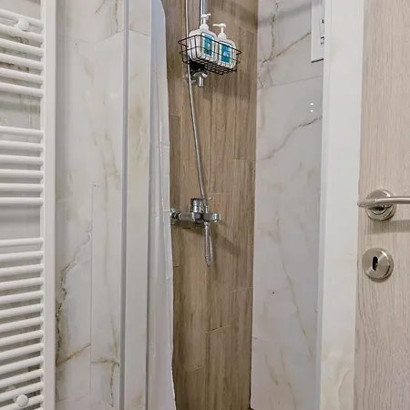 Zeta-garden Oasis & Private Parking By Optimum Link